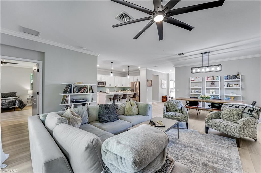 4331 Raffia Palm Cir , Naples, FL 34119 Photo