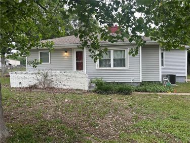 2404 Morgan Street, Coffeyville, KS 67337