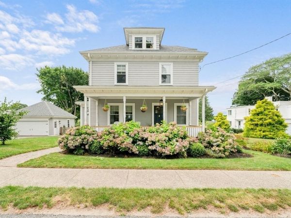 548 Elm St, Dartmouth, MA 02748