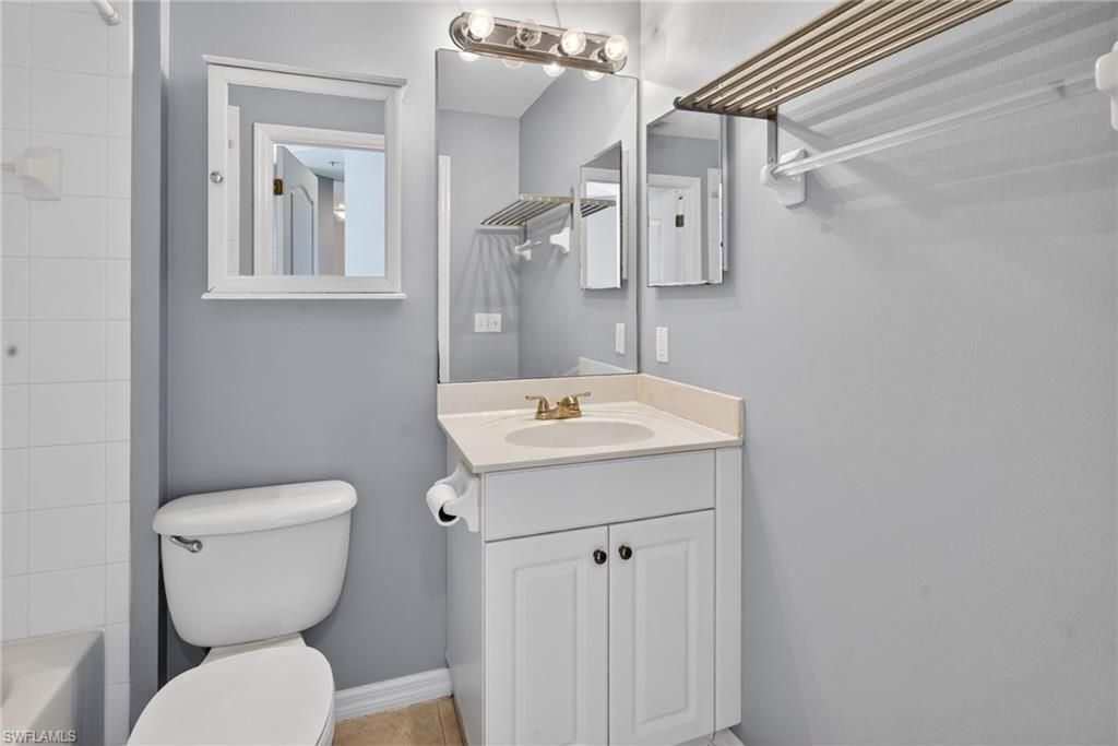 12171 Summergate Cir , Unit 104, Fort Myers, FL 33913 Photo