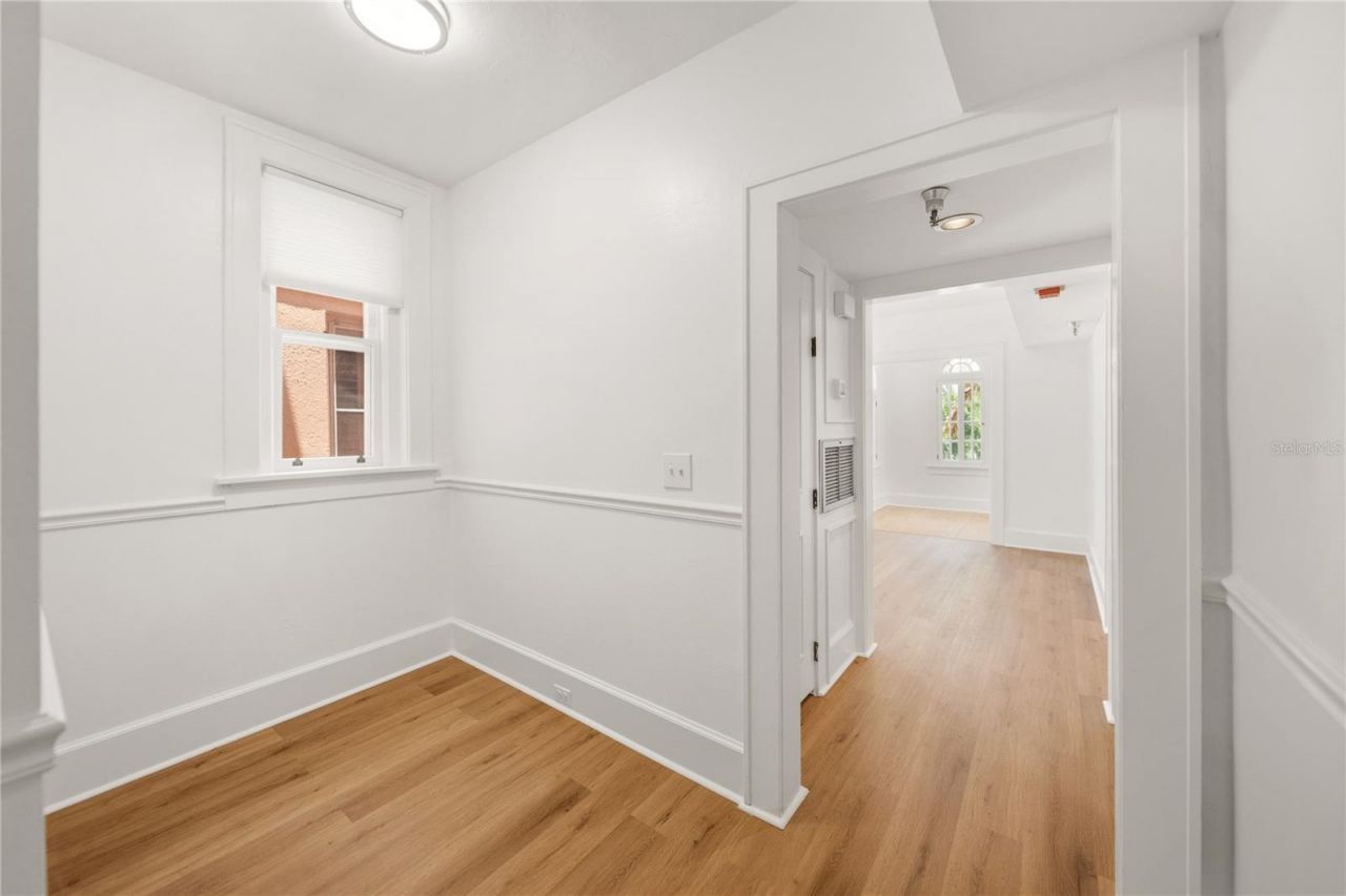 1221 N Palm Avenue , Unit 202, Sarasota, FL 34236 Photo