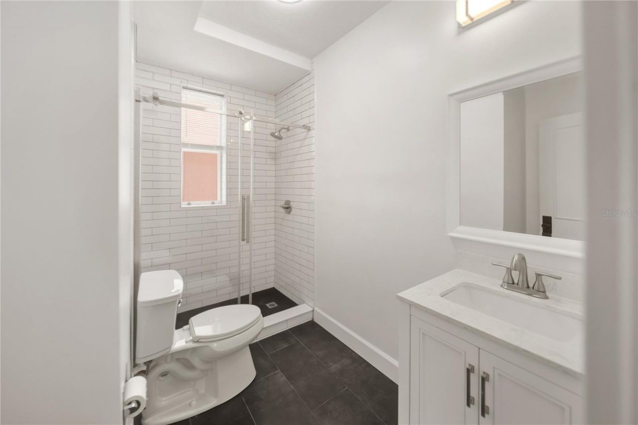 1221 N Palm Avenue , Unit 202, Sarasota, FL 34236 Photo