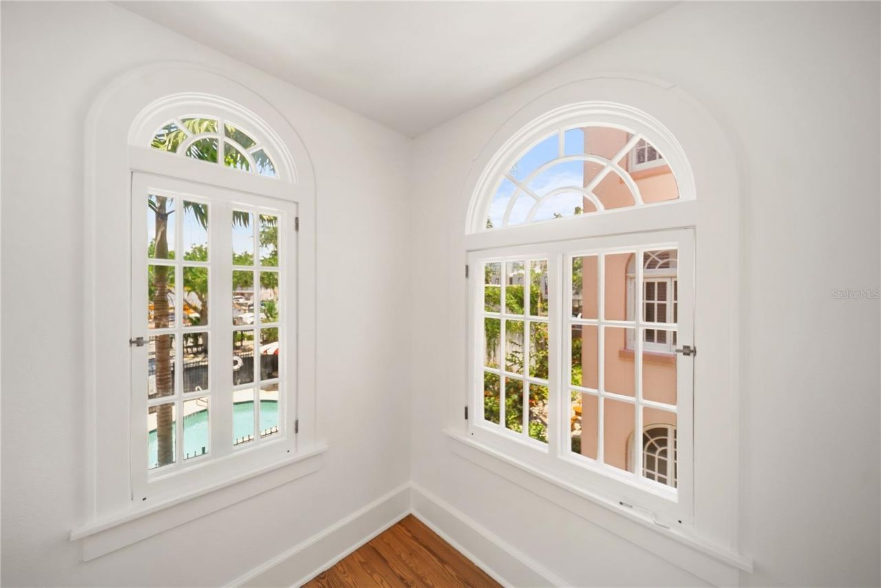 1221 N Palm Avenue , Unit 202, Sarasota, FL 34236 Photo