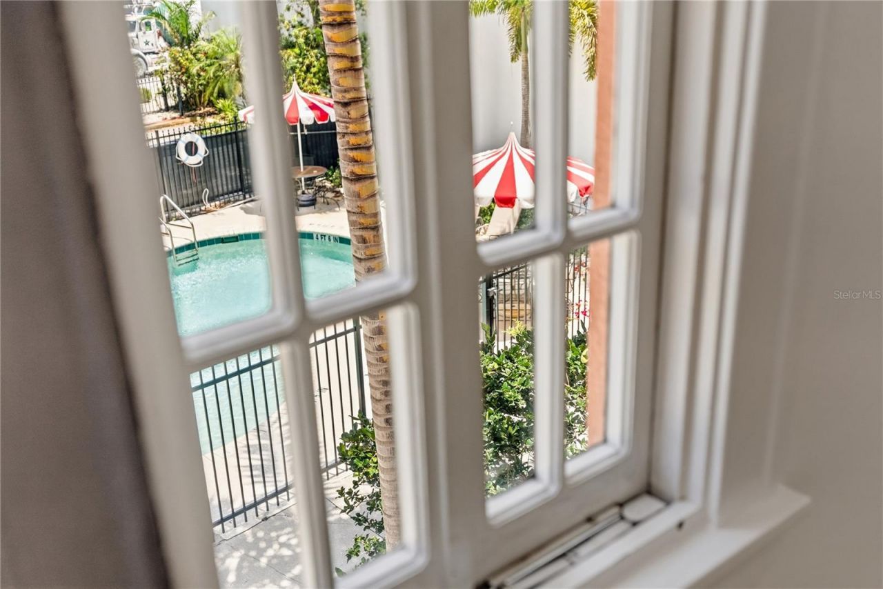 1221 N Palm Avenue , Unit 202, Sarasota, FL 34236 Photo