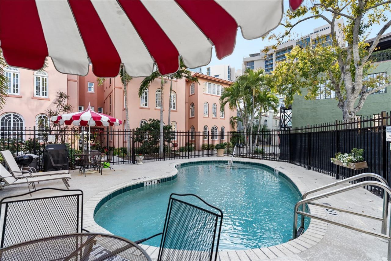 1221 N Palm Avenue , Unit 202, Sarasota, FL 34236 Photo