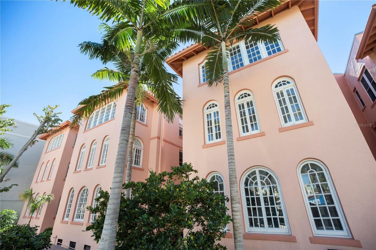 1221 N Palm Avenue , Unit 202, Sarasota, FL 34236 Photo