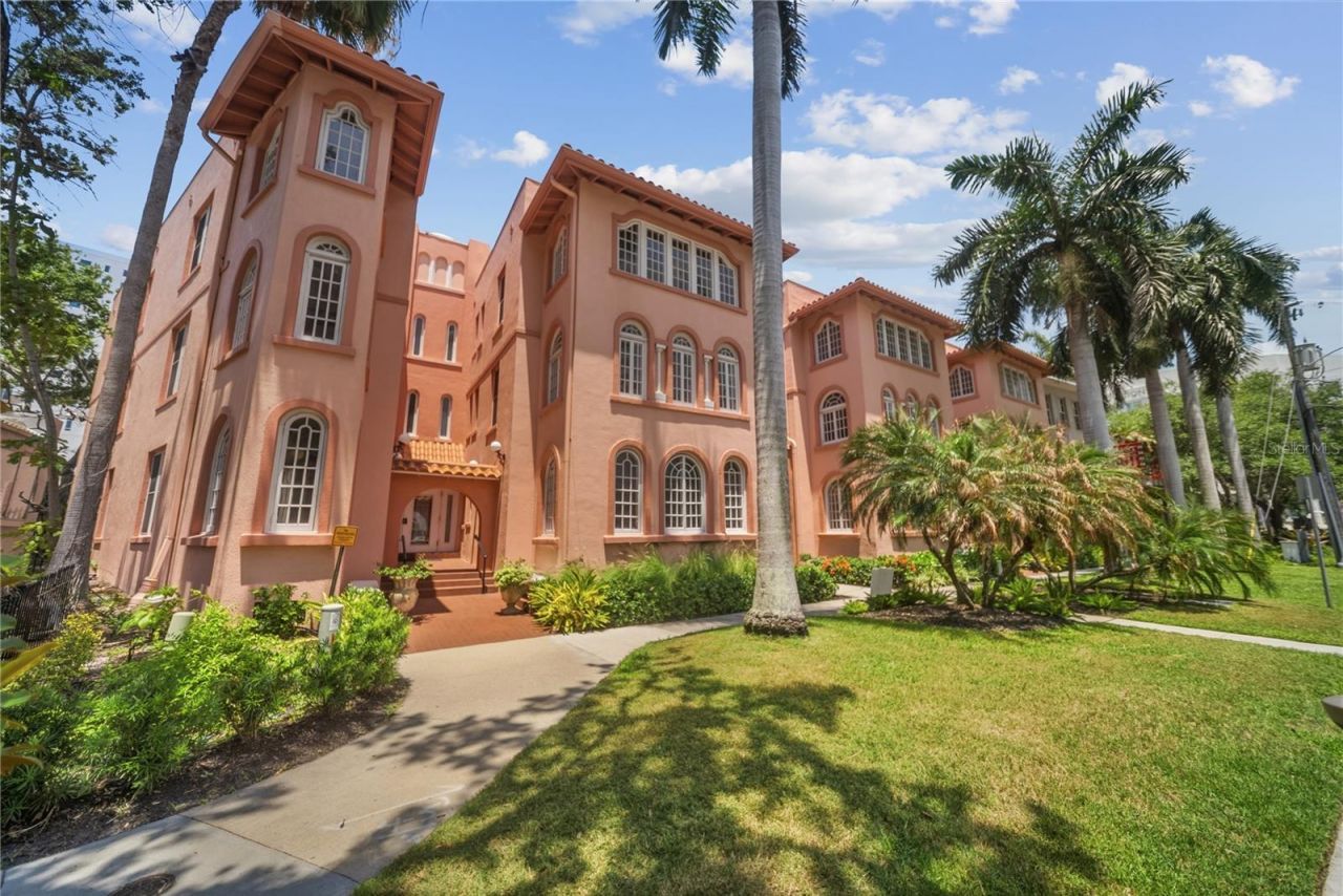 1221 N Palm Avenue , Unit 202, Sarasota, FL 34236 Photo