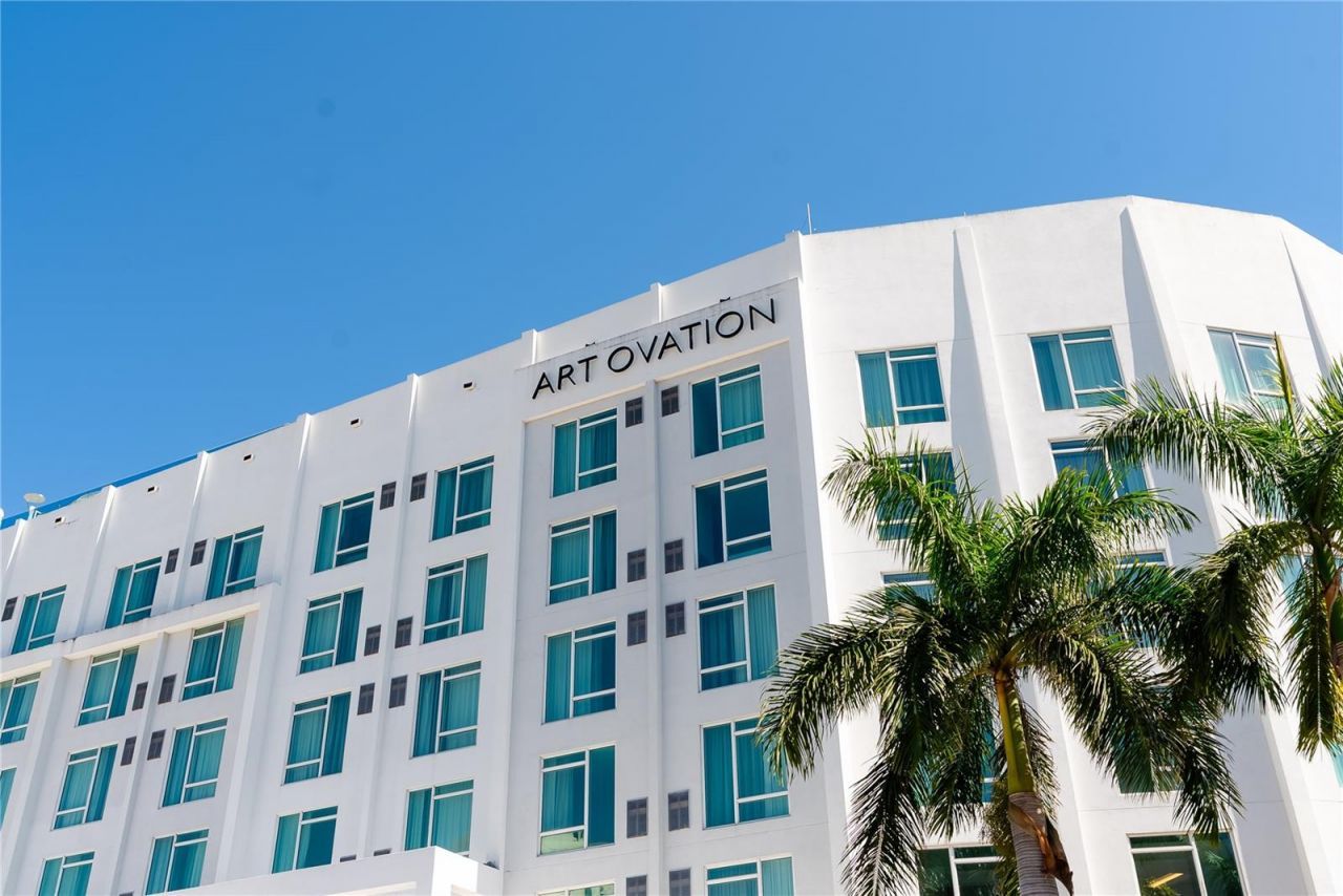 1221 N Palm Avenue , Unit 202, Sarasota, FL 34236 Photo
