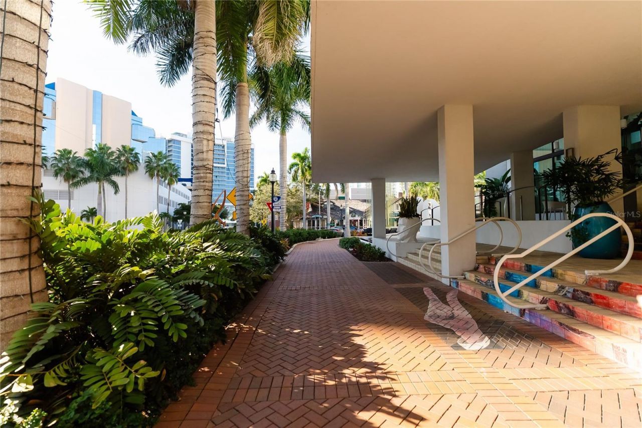 1221 N Palm Avenue , Unit 202, Sarasota, FL 34236 Photo