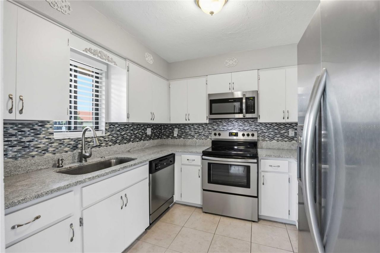 6567 Draw Lane, Unit 104, Sarasota, FL 34238 Photo
