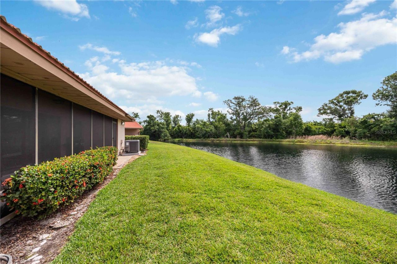 6567 Draw Lane, Unit 104, Sarasota, FL 34238 Photo