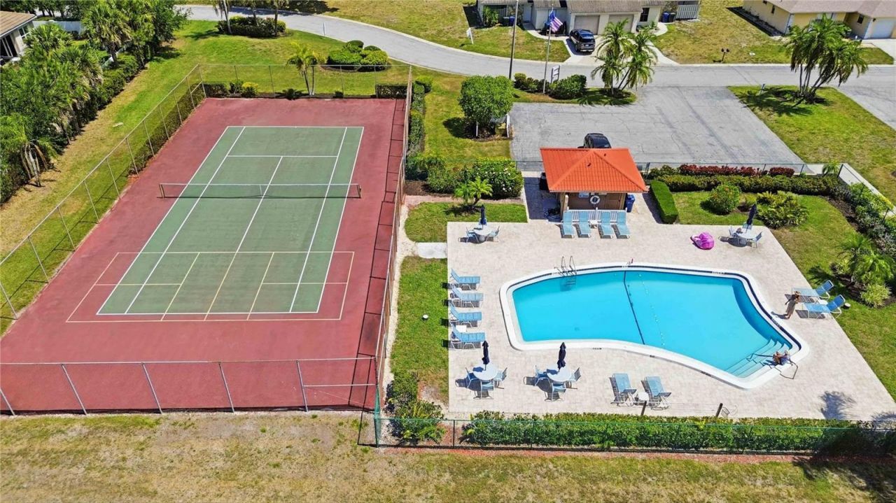 6567 Draw Lane, Unit 104, Sarasota, FL 34238 Photo