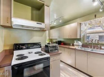 645 Stanford Way, Sparks, NV 89431 Photo