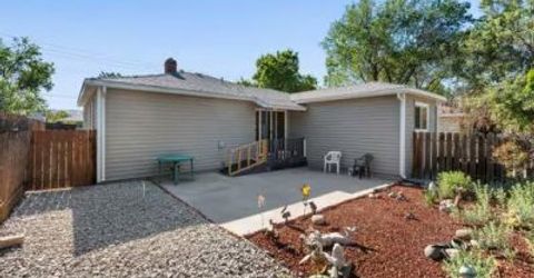 645 Stanford Way, Sparks, NV 89431 Photo