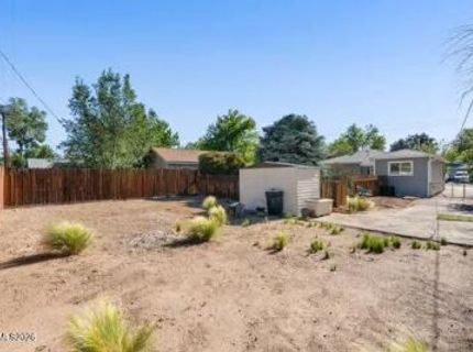 645 Stanford Way, Sparks, NV 89431 Photo