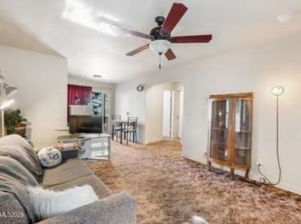 645 Stanford Way, Sparks, NV 89431 Photo
