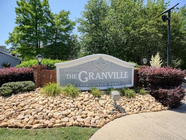 305 Granville Court , Atlanta, GA 30328