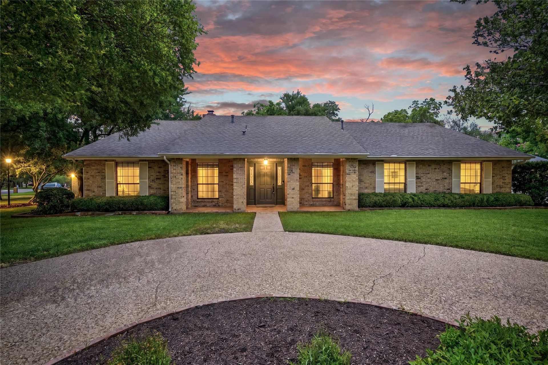 2107 Baltusrol Dr, Austin, TX 78747 Main Photo