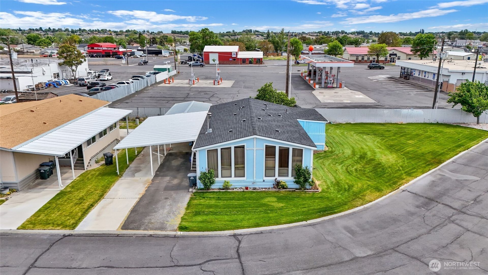 2240 W Broadway Avenue, Unit 1, Moses Lake, WA 98837 Main Photo