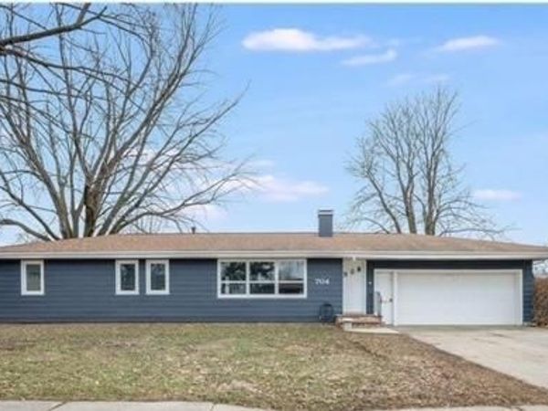 704 Washington Avenue , Fairmont, MN 56031