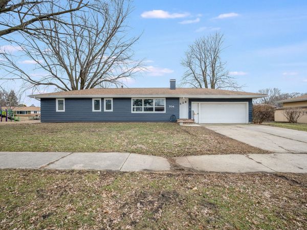 704 Washington Avenue , Fairmont, MN 56031