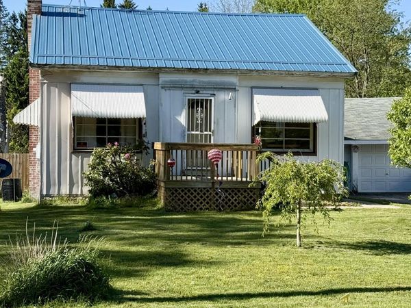 616 W High Street, Bangor, MI 49013