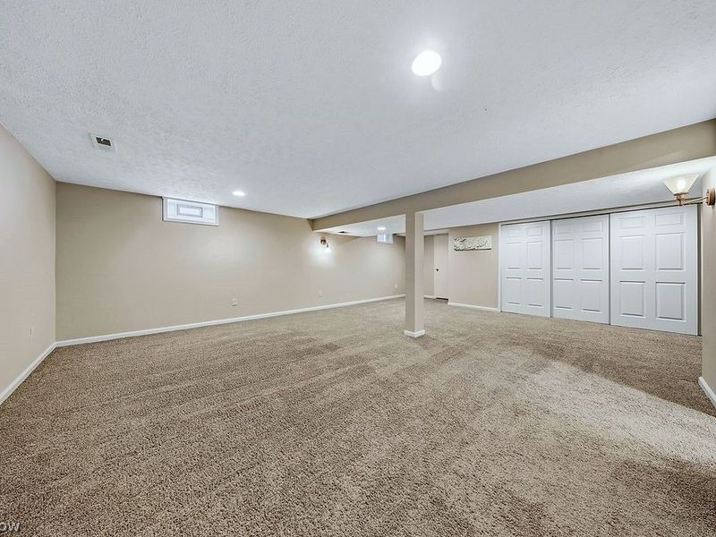 6982 Carol Drive , Independence, OH 44131 Photo 38