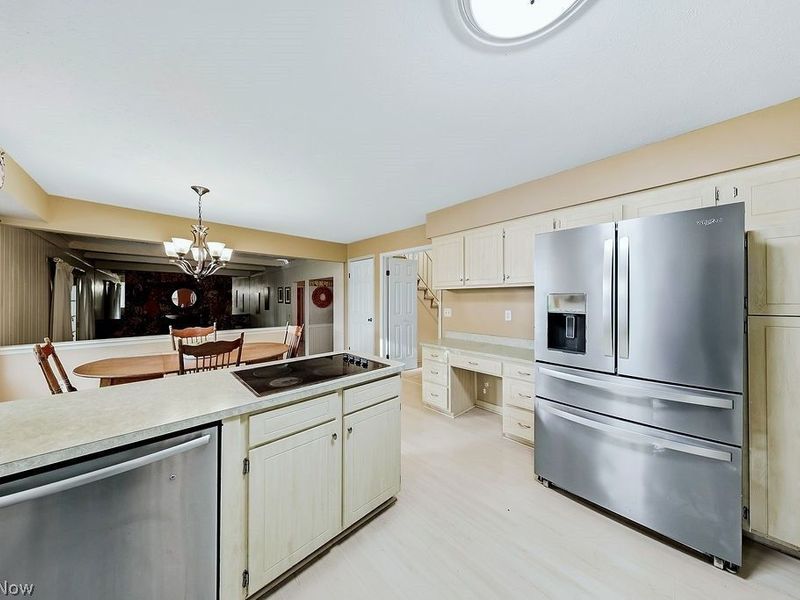 6982 Carol Drive , Independence, OH 44131 Photo 6