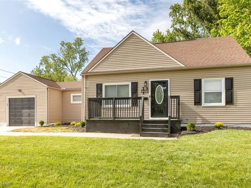 67 Pierce Avenue, Cuyahoga Falls, OH 44221 Photo 1