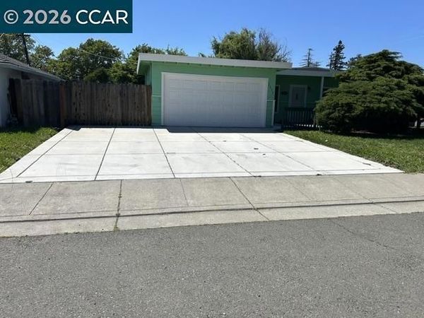 1517 Garfield St, Fairfield, CA 94533