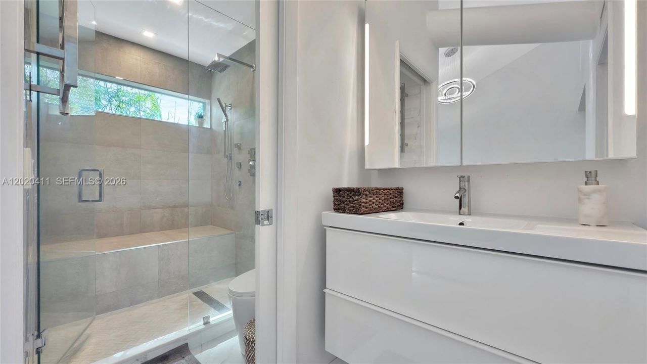 734 Michigan Ave, Unit 6, Miami Beach, FL 33139 Photo