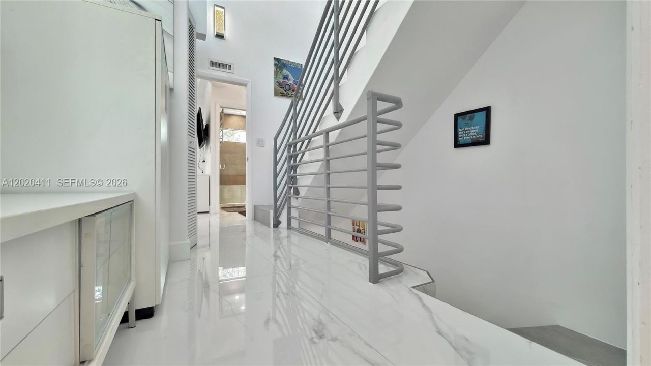 734 Michigan Ave, Unit 6, Miami Beach, FL 33139 Photo