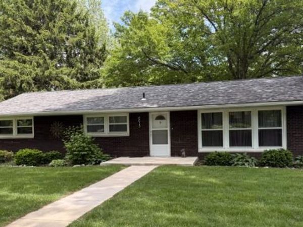 5013 Crystal Lake Dr. Drive , Godfrey, IL 62035