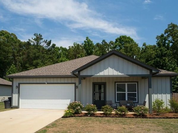 90 Thaxton Hills Dr, Thaxton, MS 38871
