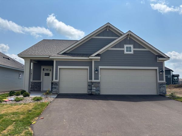 6311 158th Street N, Hugo, MN 55038
