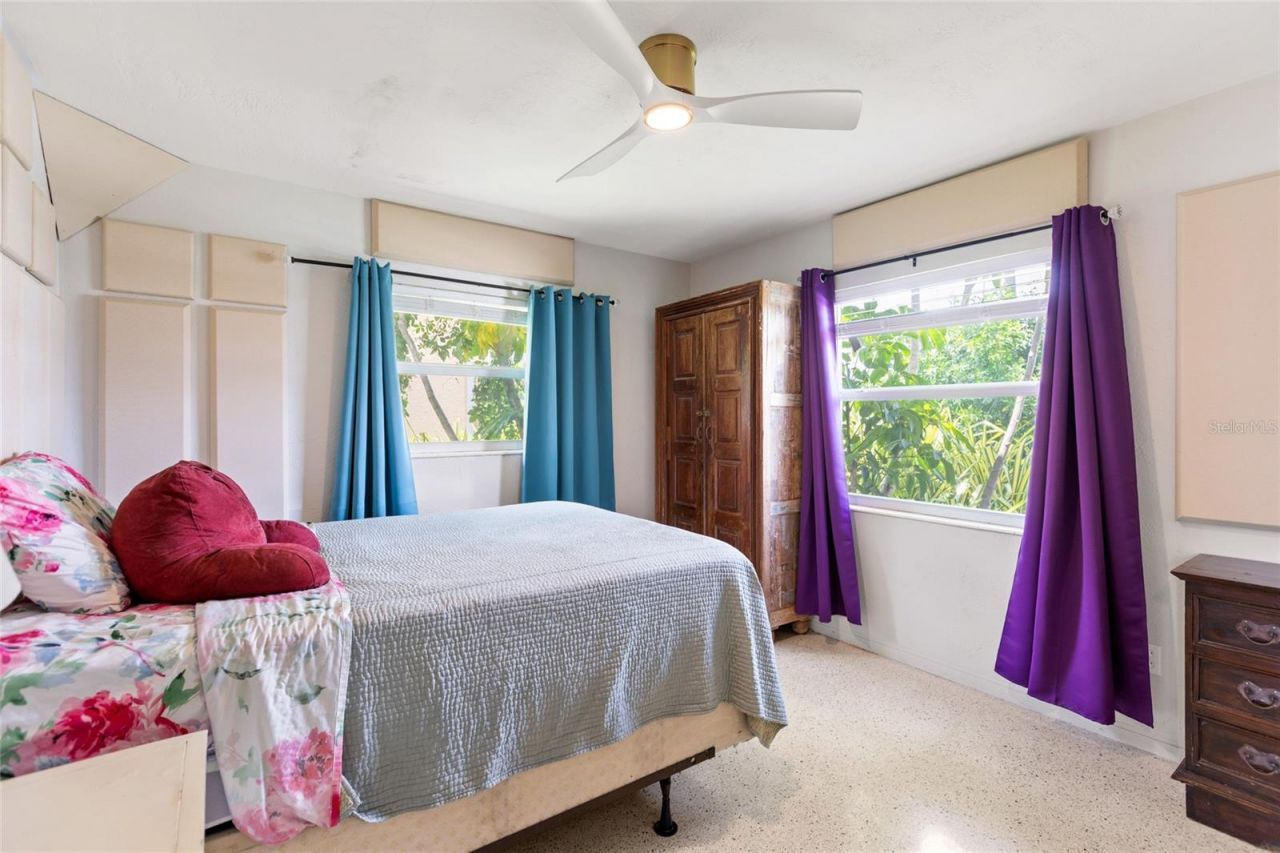1124 40th Avenue Ne, Saint Petersburg, FL 33703 Photo