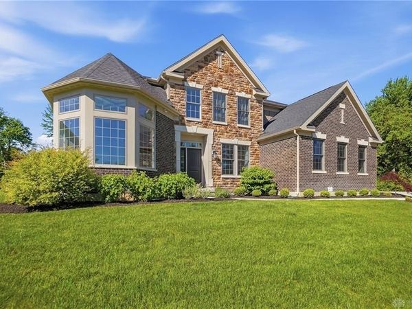 2731 Bent Grass Drive, Beavercreek, OH 45431