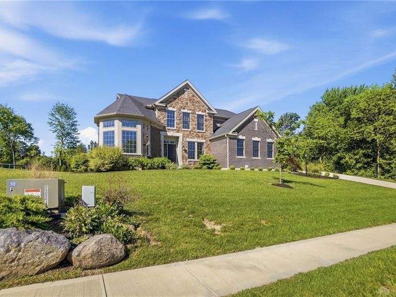2731 Bent Grass Drive, Beavercreek, OH 45431 Photo 2