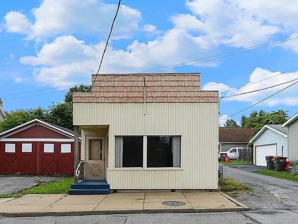 505 35th St , Beaver Falls, PA 15010