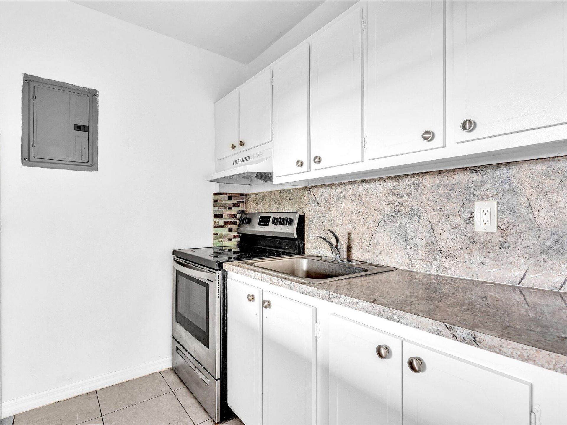 2915 Plunkett Street, Unit 5d, Hollywood, FL 33020 Photo
