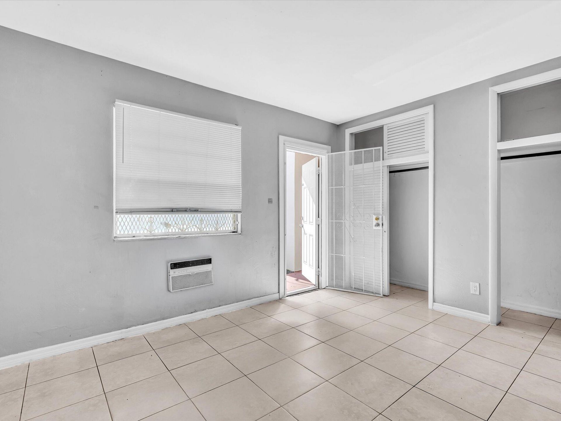 2915 Plunkett Street, Unit 5d, Hollywood, FL 33020 Photo