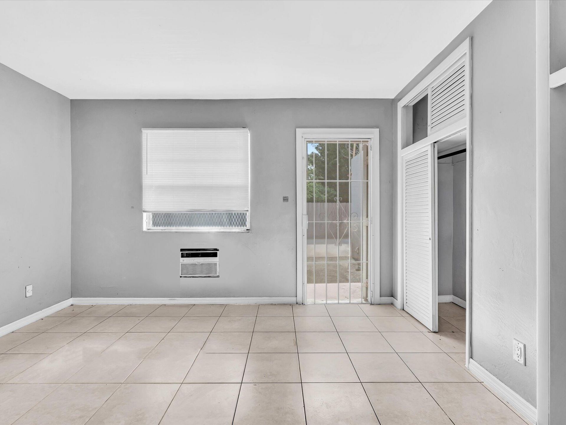 2915 Plunkett Street, Unit 5d, Hollywood, FL 33020 Photo