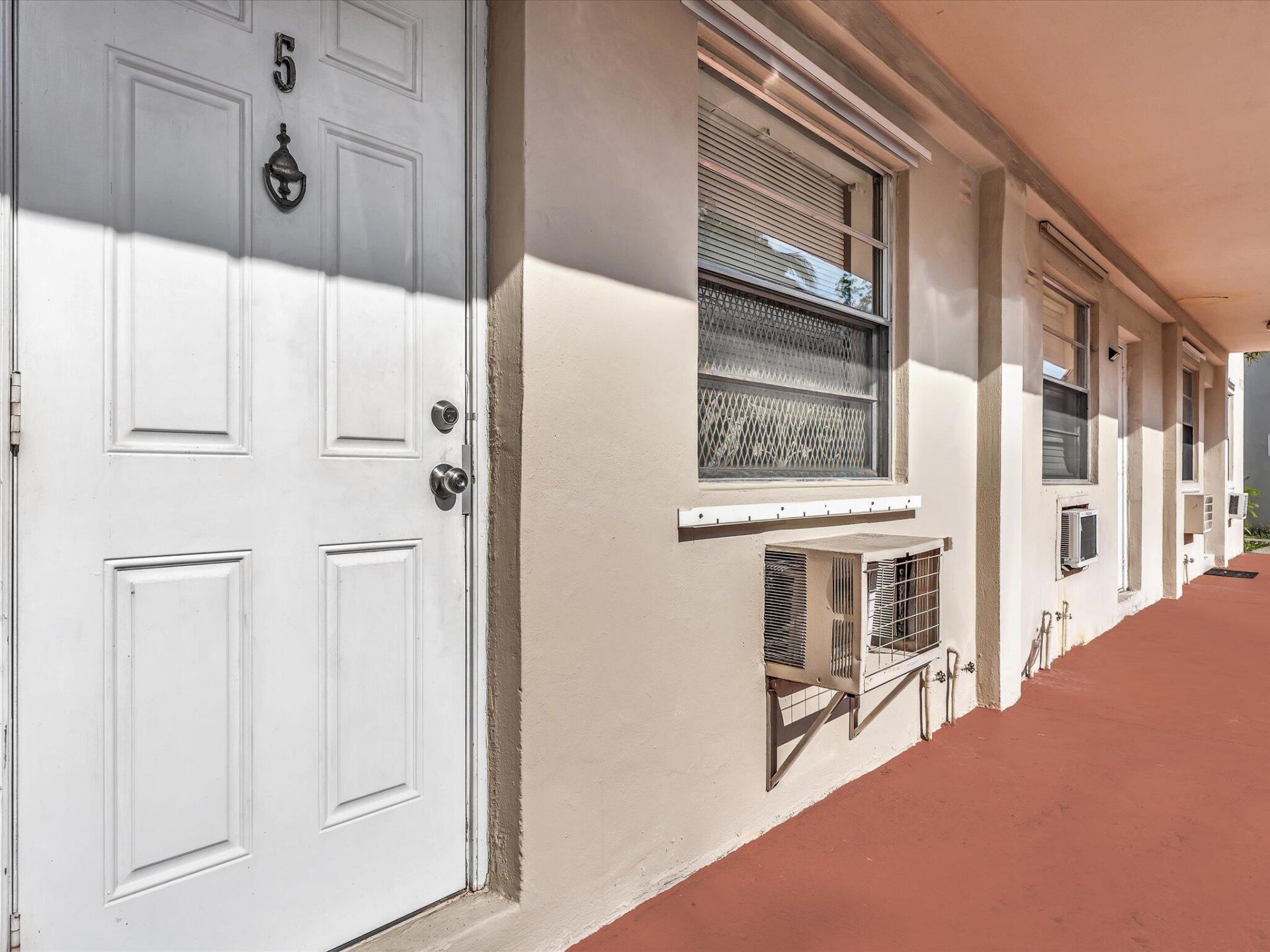 2915 Plunkett Street, Unit 5d, Hollywood, FL 33020 Photo