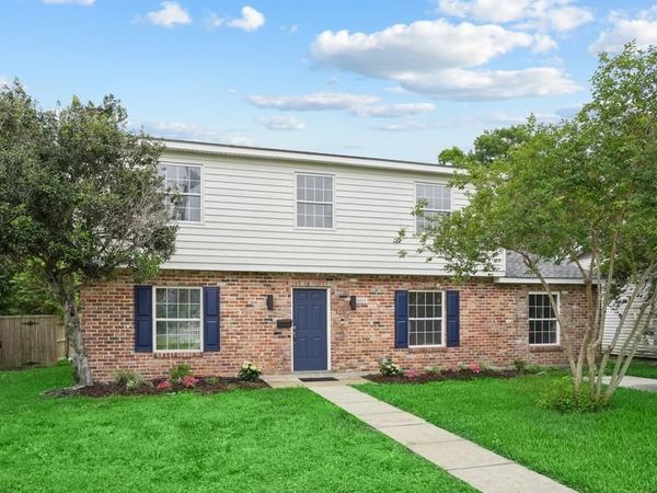 5229 MEADOWDALE Street, Metairie, LA 70006