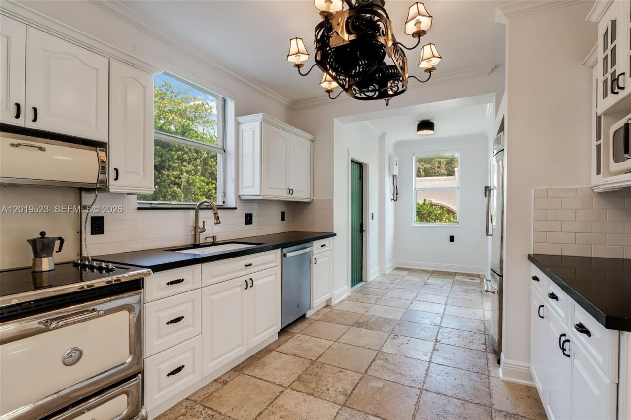 31 NE 46th St , Miami, FL 33137 Photo
