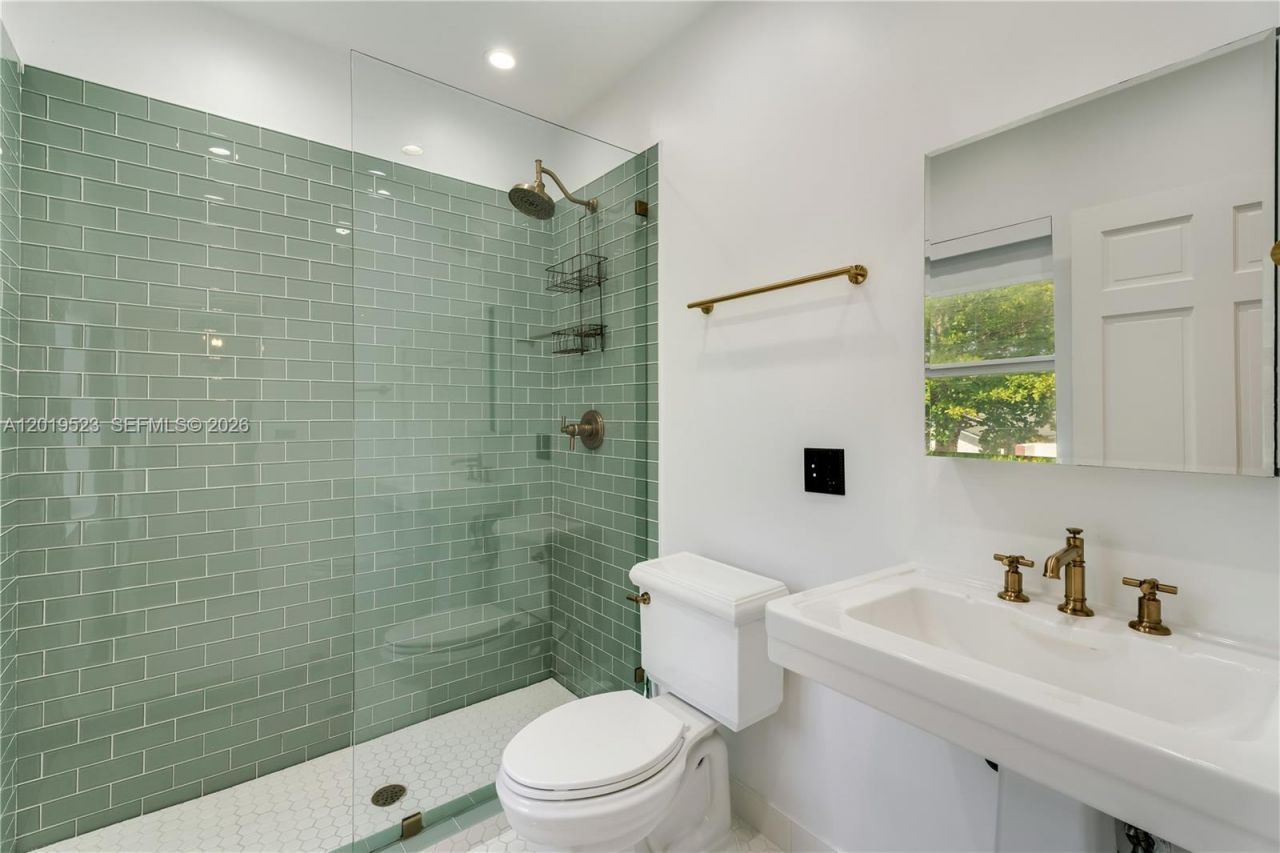 31 NE 46th St , Miami, FL 33137 Photo