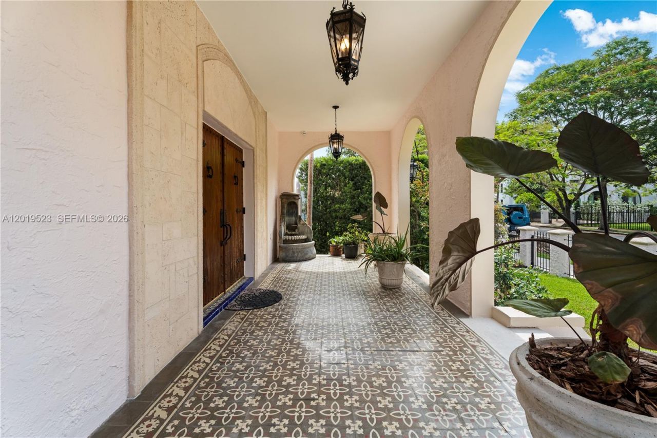 31 NE 46th St , Miami, FL 33137 Photo