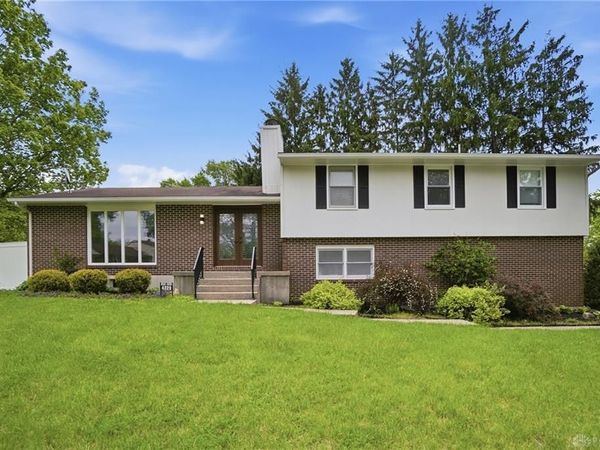 4220 Willow Creek Drive, Clayton, OH 45415