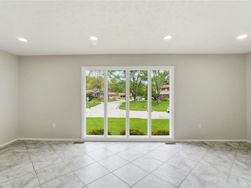 4220 Willow Creek Drive, Clayton, OH 45415 Photo 12