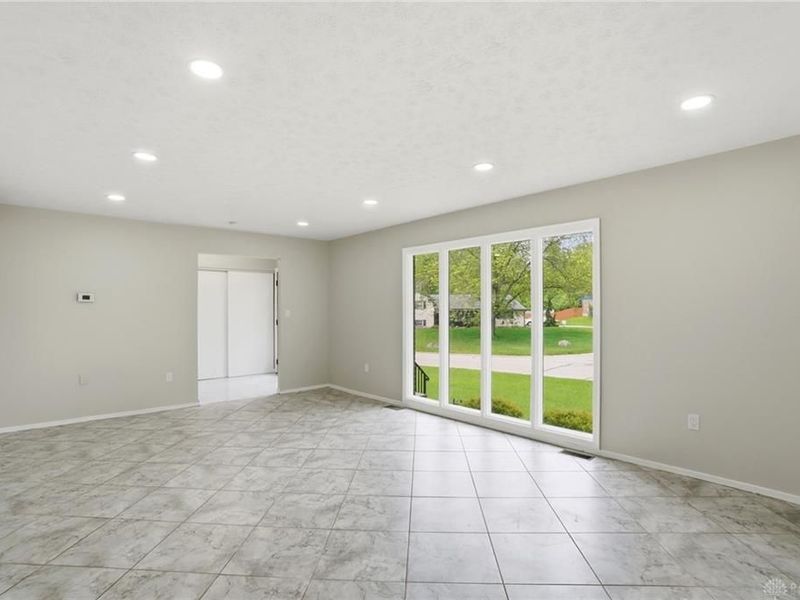 4220 Willow Creek Drive, Clayton, OH 45415 Photo 13